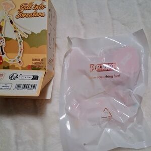 POP LAND EXCLUSIVE. THE MONSTERS LABUBU FALL INTO SWEATERS SERIES LANYARD Mokoko